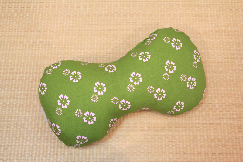 桜小紋(もえぎ) むら糸(白茶)